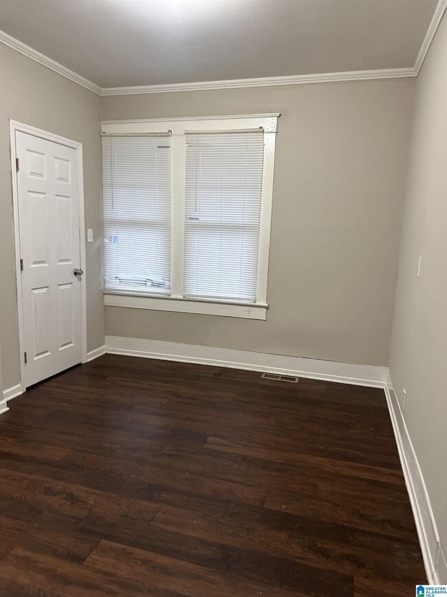 Building Photo - 1731 Exeter Ave