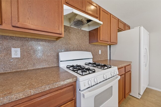 Building Photo - 20631 Tayman Oaks Dr