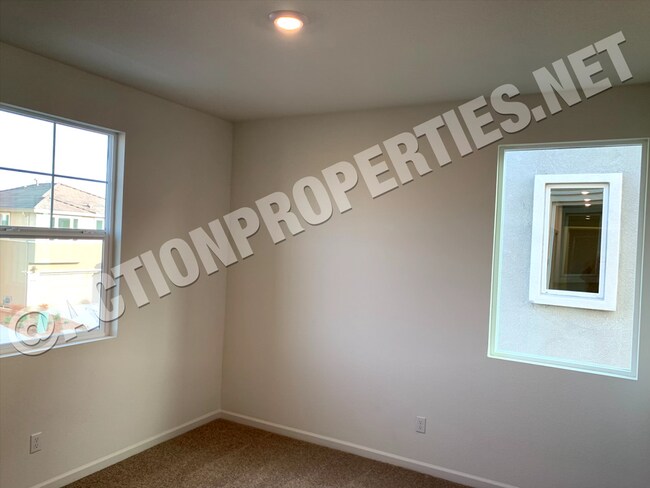 Building Photo - Rocklin Meritage Durango Subdivision:Energ...