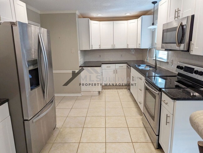 Building Photo - 7416 Ray Rd