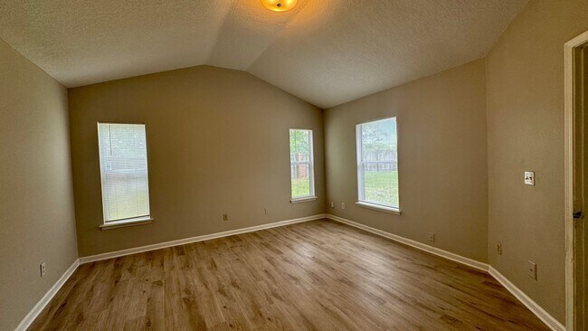 Building Photo - Bright & Spacious Home with 2 Car Attached...