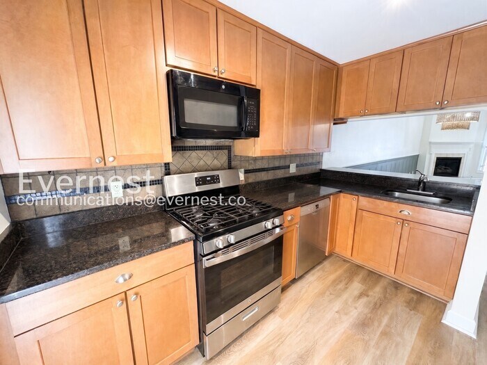 Building Photo - 2665 Holcomb Springs Dr