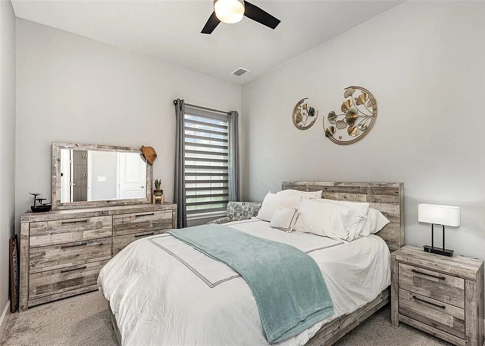 Guest bedroom - 843 Pinewood Dr