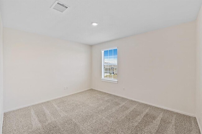 Building Photo - 305 Arnage Dr