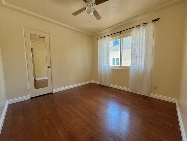 Building Photo - MOVE IN NOW! Cozy Two Bedroom! Shared Outdoor Space!