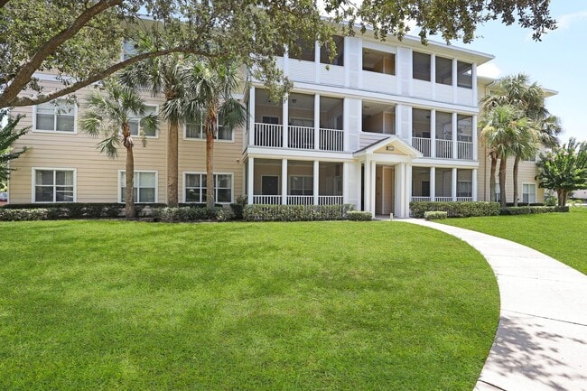 Building Photo - Bright & Airy, Newly Remodeled 3BR/2BA Condo