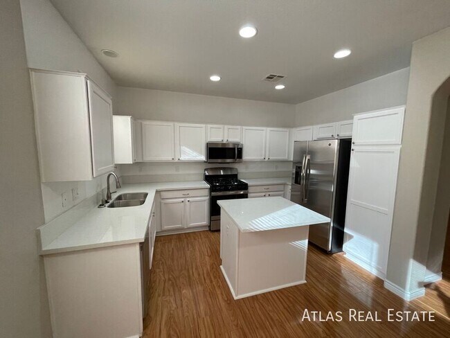 Building Photo - 4009 Bella Palermo Way