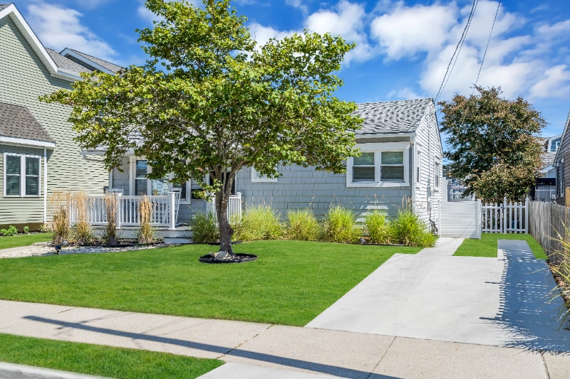 Building Photo - 213 E Syracuse Ave