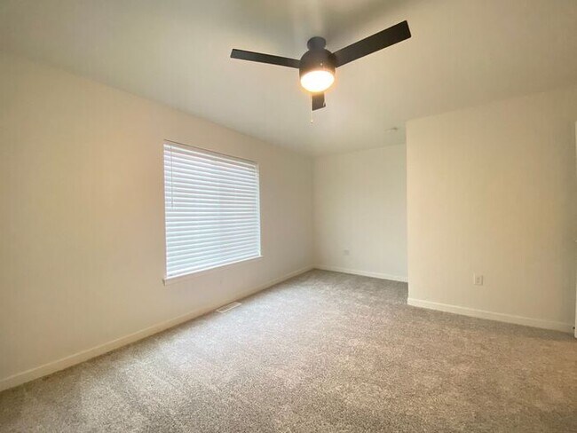 Building Photo - $2,300 | 3 Bedroom, 2.5 Bathroom Apartment | Pet Friendly* | Available for August 1st, 2026 Move In!
