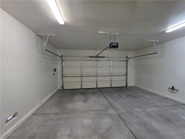 Building Photo - 8240 Aurora Peak Ave