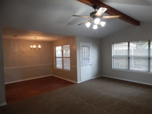 Building Photo - 4503 River Oaks Dr