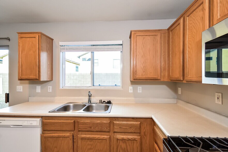 Building Photo - 8028 N Copperhead Creek St