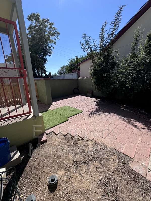 Building Photo - 505 7th St SW