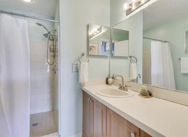 Building Photo - 5004 Laguna Bay Cir