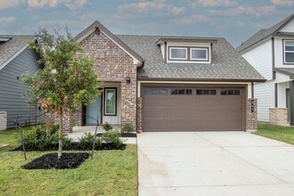Building Photo - 883 Kickapoo Ln