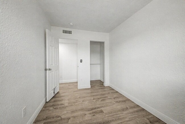 Building Photo - 6315 E Delcoa Ave