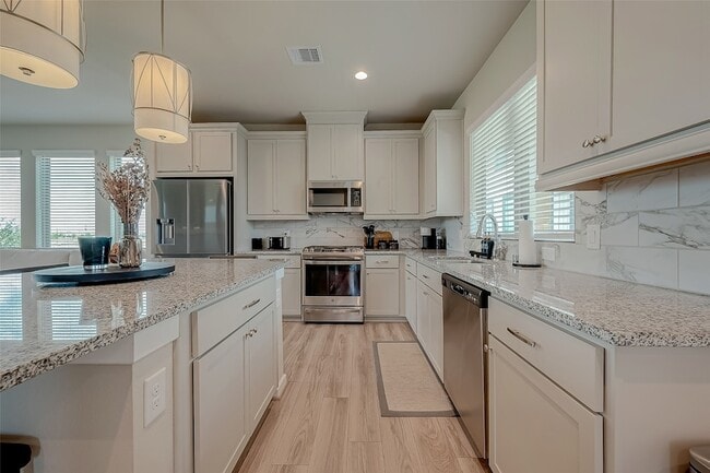 Building Photo - 7659 Green Bulrush Wy