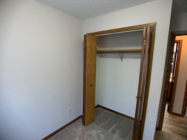 Building Photo - Kaeding Apartments - 337