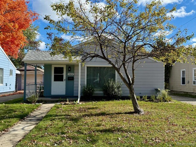 Primary Photo - 25620 Tecla Ave