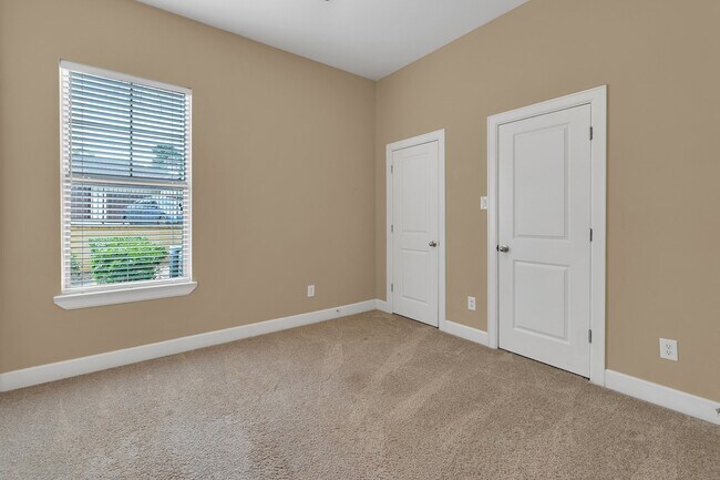 Building Photo - 17040 W Farm To Market 1097