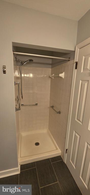 Building Photo - 1353 Templeton Pl