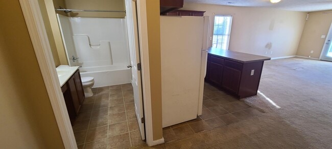 Building Photo - 2504 Emma Katherine Ln