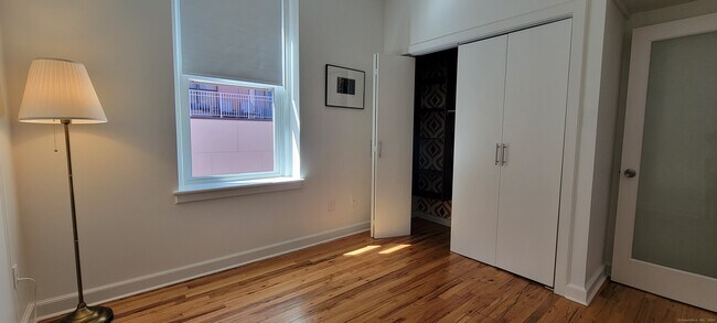 Building Photo - 125 Washington St