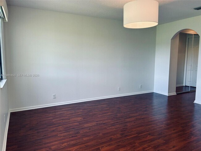 Building Photo - 2757 Center Ct Dr