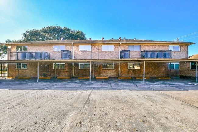 Building Photo - 7906 Prestwood Dr