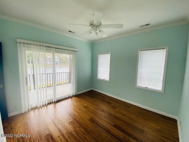Building Photo - 906 Diamond Ct