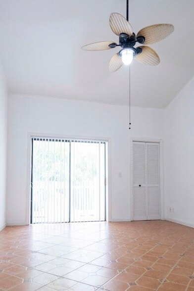 Building Photo - 2936 Florida Blvd