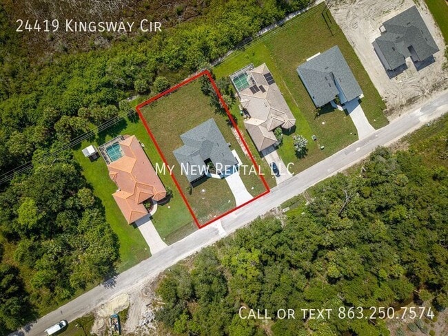 Building Photo - 24419 SW Kingsway Cir