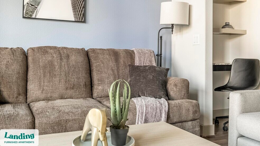 Building Photo - 2626 Fountain View Dr