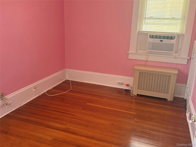 Building Photo - 15 Maple Grove St