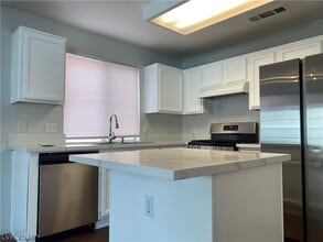 Building Photo - 1904 Cedar Bluffs Way