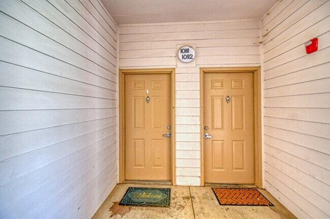 Building Photo - 2200 Classen Blvd