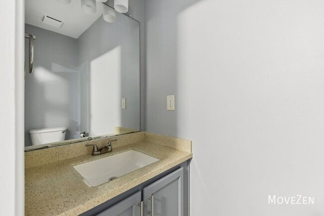 Building Photo - 12315 Bluestem Ln