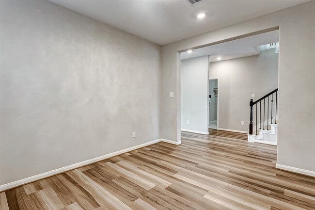 Building Photo - 2165 Woodland Pine Dr