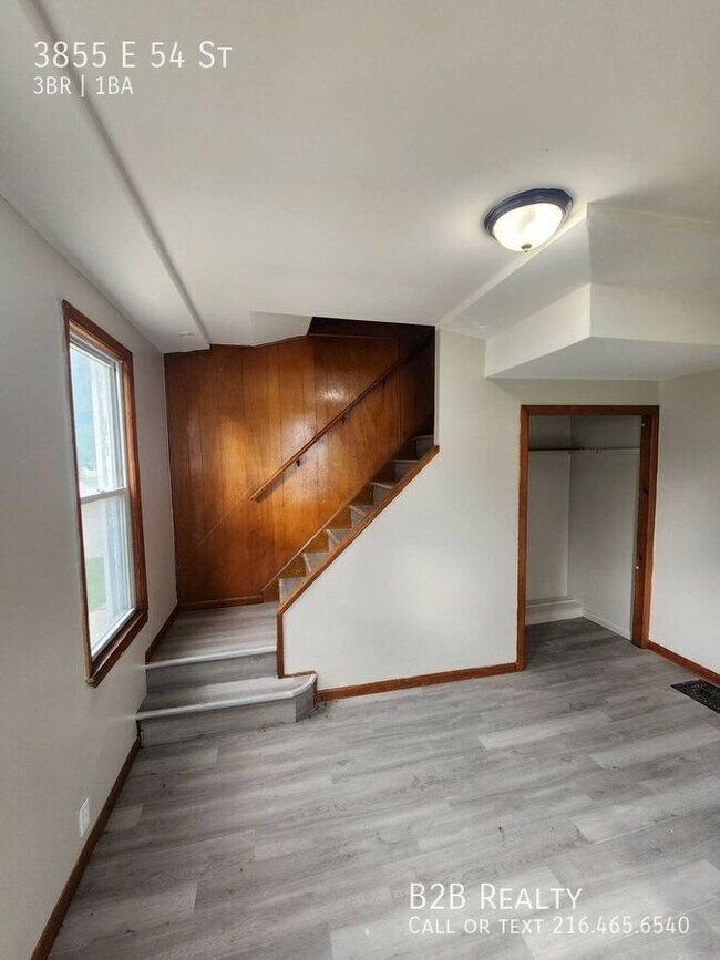 Building Photo - 3855 E 54th St