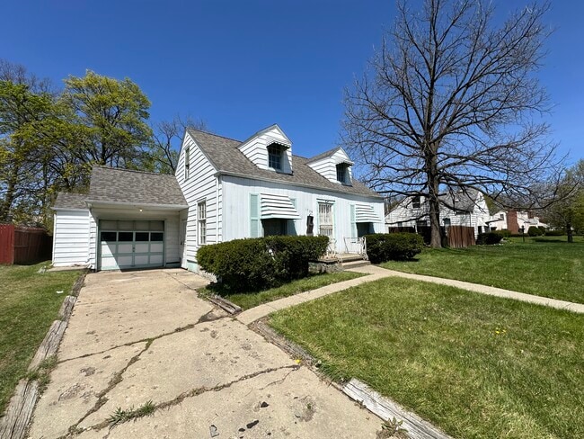 Primary Photo - 1709 N Ballenger Hwy