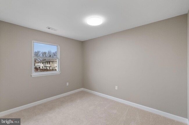 Building Photo - 18 W Orndorff Dr