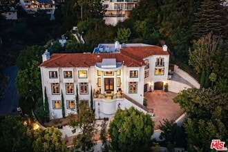 Building Photo - 1404 Dawnridge Dr