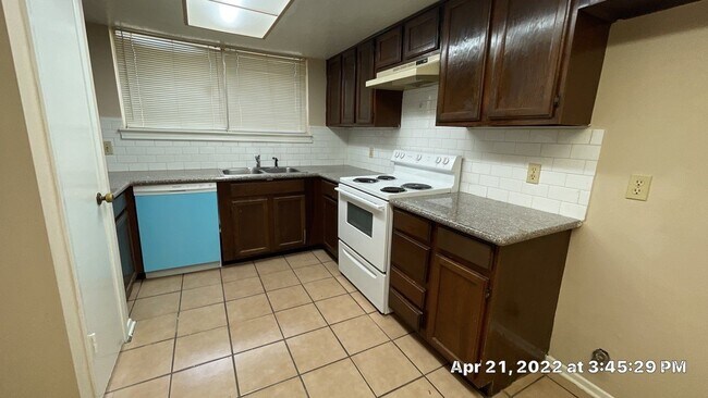 Building Photo - 2502 Quiver Ln