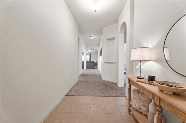 Building Photo - 285 Country Crossing Cir