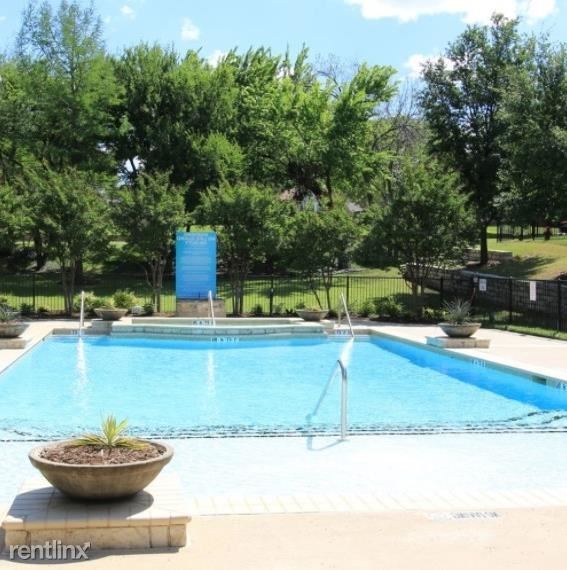 Building Photo - 2 br, 2.5 bath Condo - 253 Club Circle Dri...