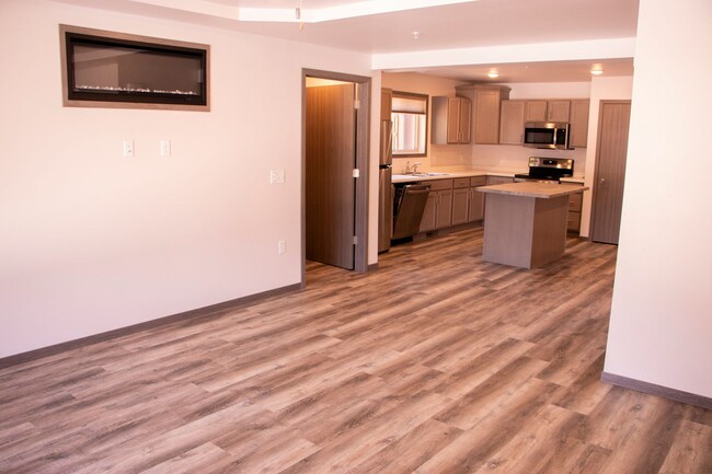 Building Photo - Brand New Southside Townhomes!