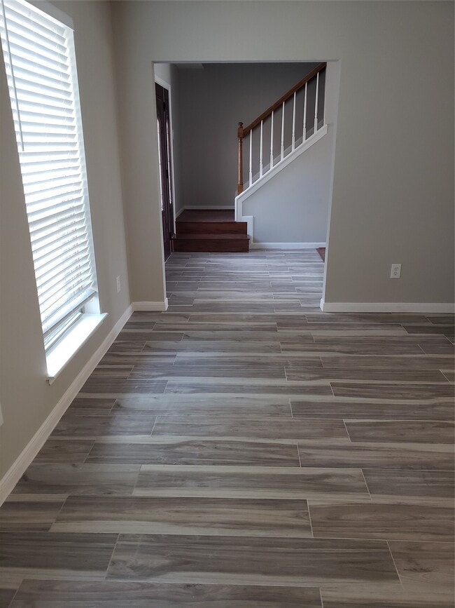 Building Photo - 8714 Warrenford Dr