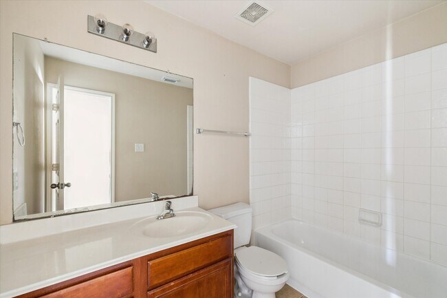 Building Photo - 8307 Cove Timbers Ln