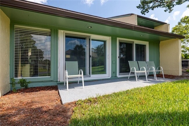 Building Photo - 205 Club House Blvd