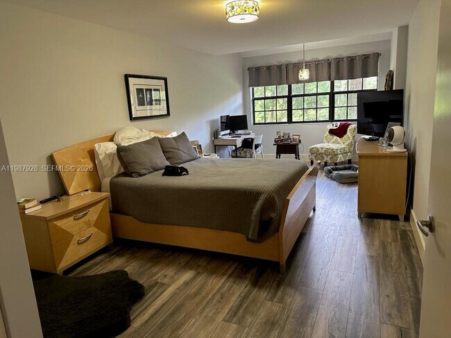 Building Photo - 3309 Water Oak Dr